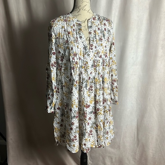 Old Navy Dresses & Skirts - Old Navy Womens Dress Medium White Flower Flowy Boho Cottagecore Vacation Office